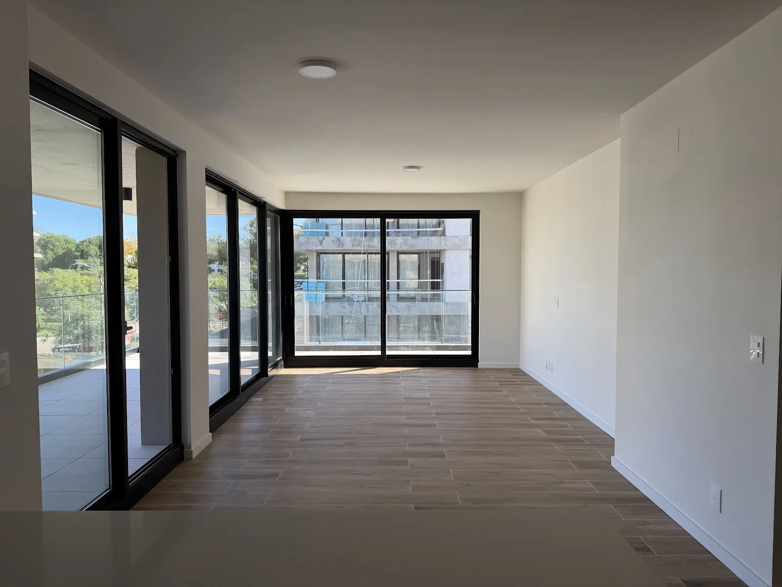 Alquiler - Apartamento con Garaje - Barrio Parques entre San Nicolás y Los Olivos - 2 Dormitorios (7)