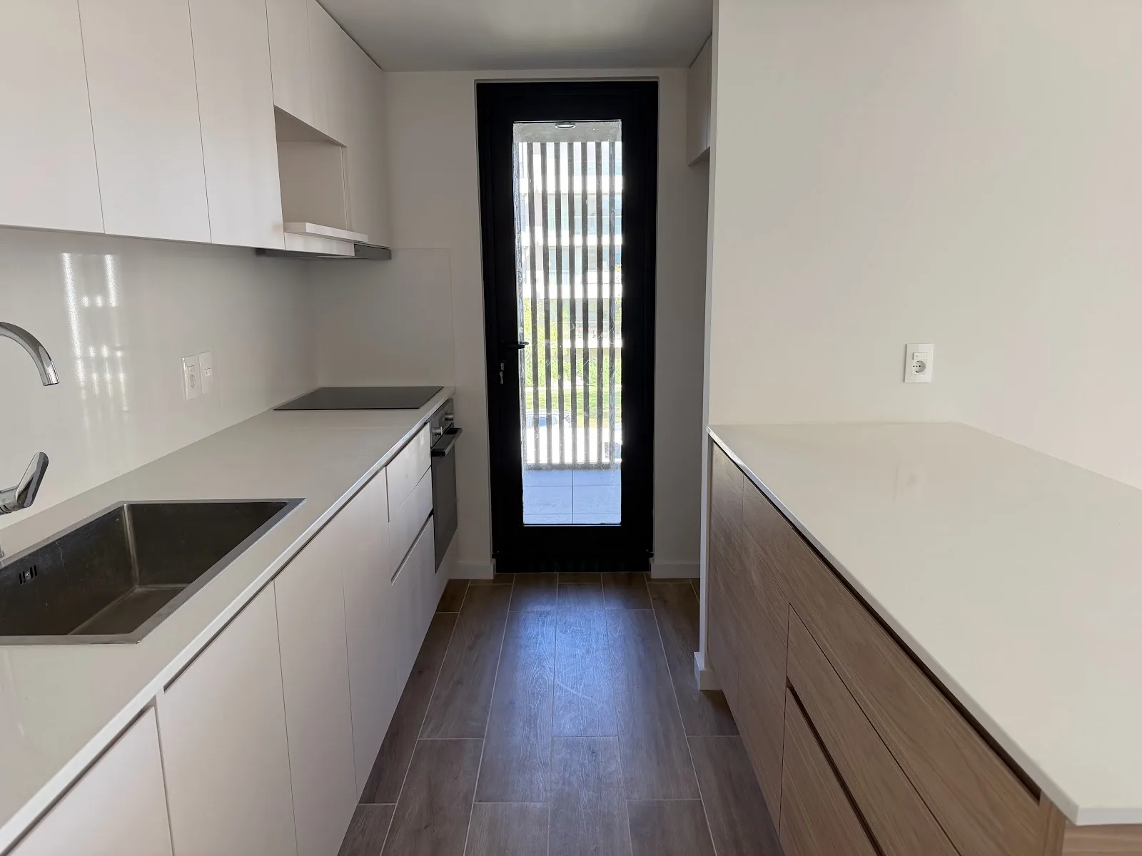 Alquiler - Apartamento con Garaje - Barrio Parques entre San Nicolás y Los Olivos - 2 Dormitorios (25)