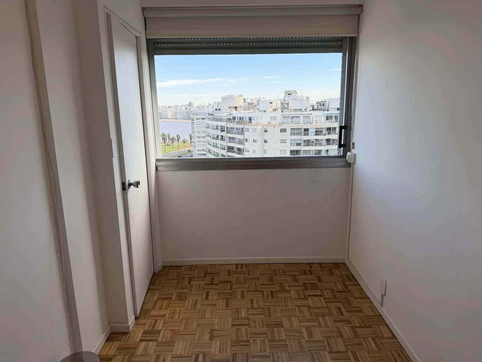 Alquiler - Apartamento con Muebles y Garaje - Puerto del Buceo - 2 Dormitorios (26)
