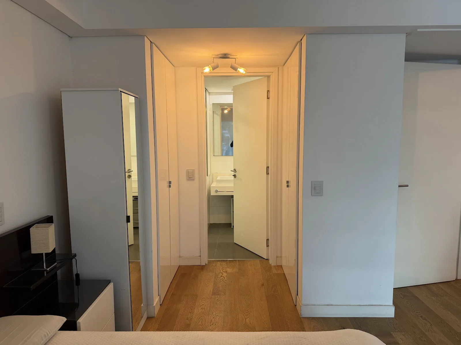 Alquiler - Apartamento con Muebles y Garaje Doble - Puerto del Buceo - 1 Dormitorio (18)