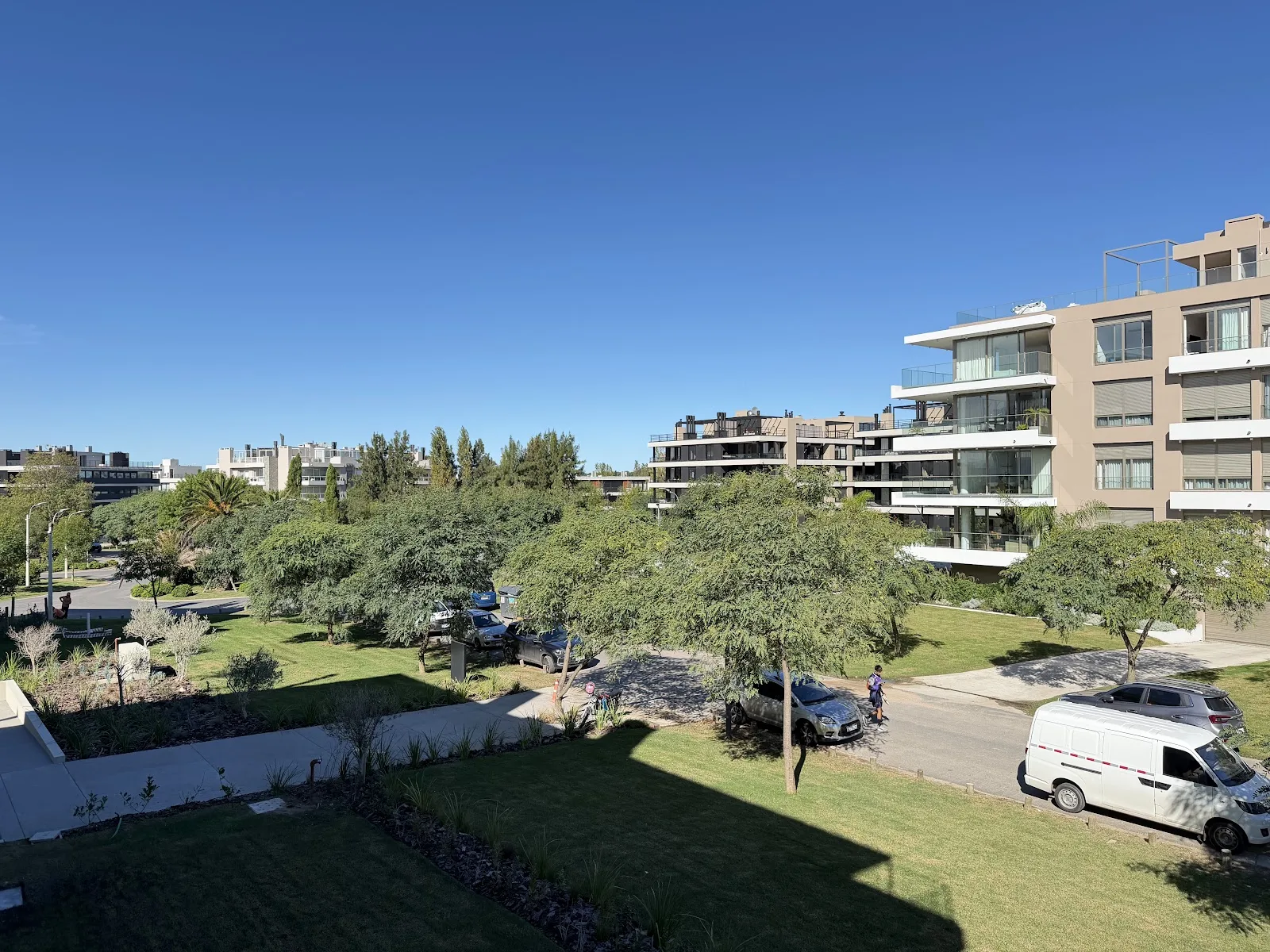 Alquiler - Apartamento con Garaje - Barrio Parques entre San Nicolás y Los Olivos - 2 Dormitorios (35)