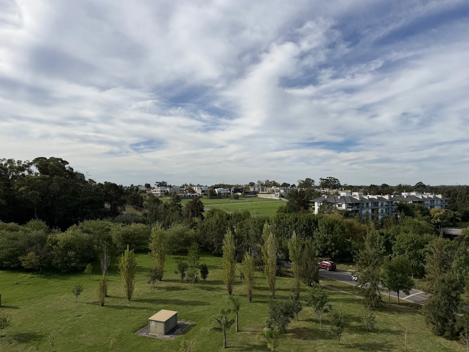 Alquiler - Apartamento con Garaje - Barrio Parques entre San Nicolás y Los Olivos - 2 Dormitorios (85)