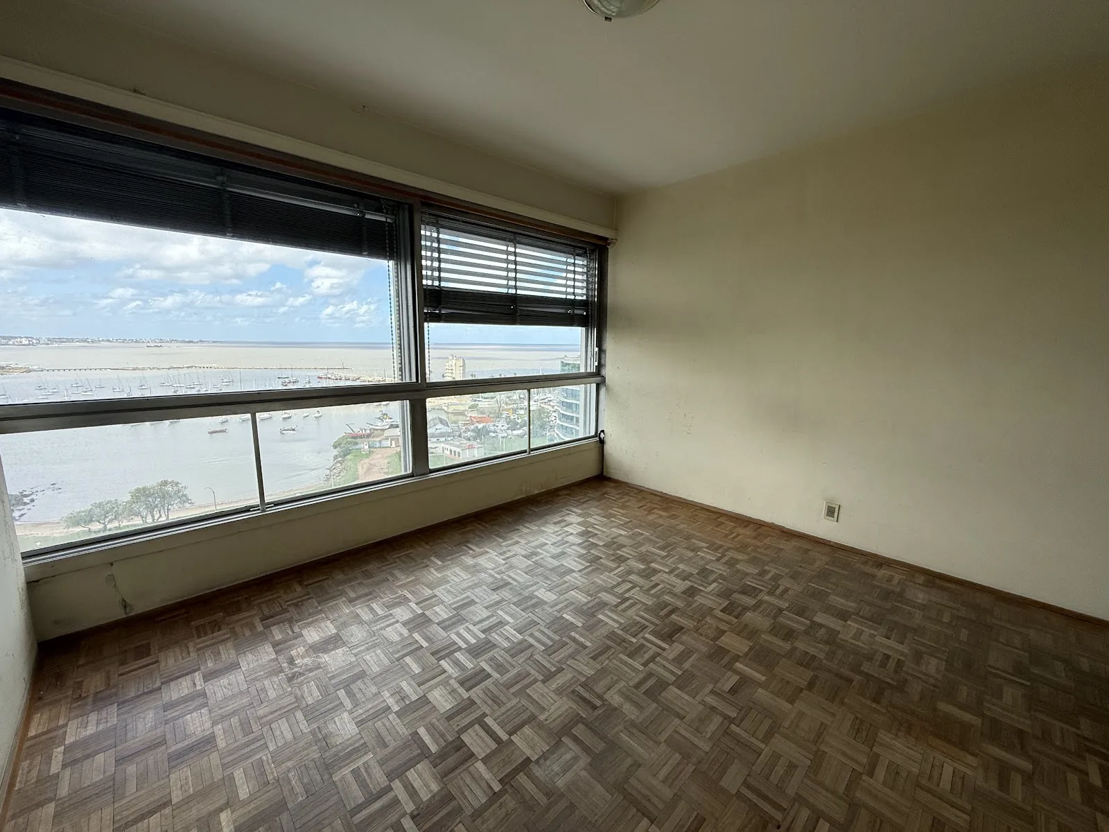 Venta - Apartamento con Garaje - Puerto del Buceo - 3 Dormitorios (45)