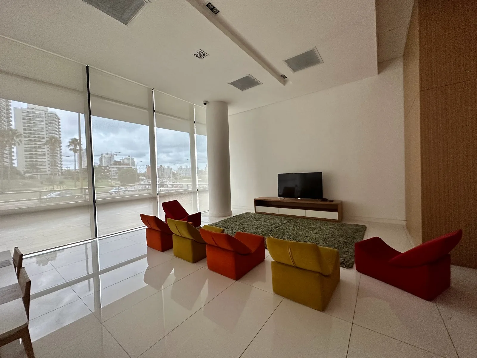 Alquiler - Apartamento con Muebles y Garaje Doble - Puerto del Buceo - 1 Dormitorio (40)